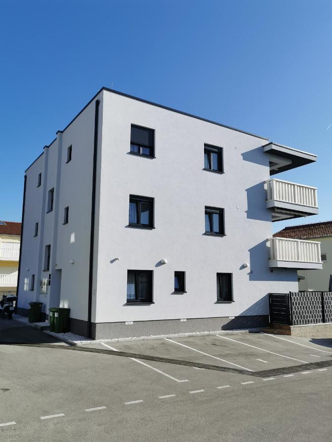 Apartment Misic 特罗吉尔 外观 照片
