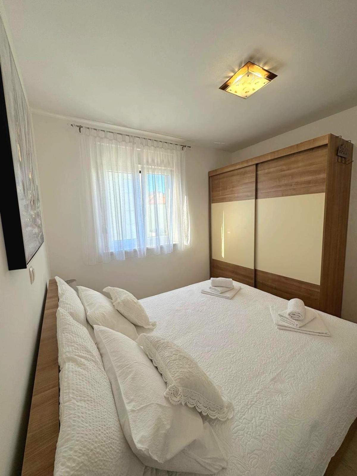 Apartment Misic 特罗吉尔 外观 照片